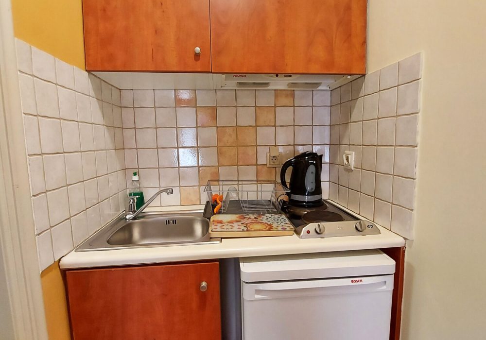 Nickolas Autumn Apartment