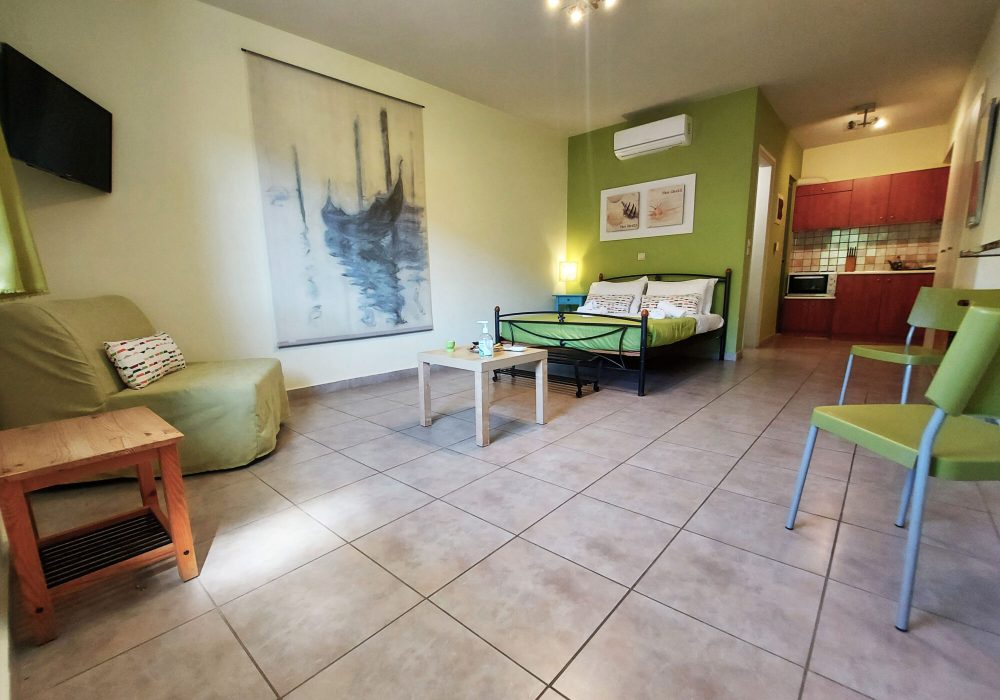 Nickolas Spring Apartment