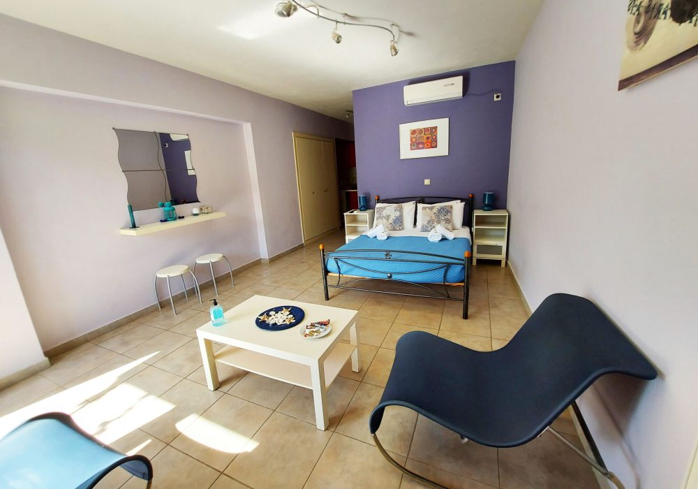Nickolas Winter Apartment